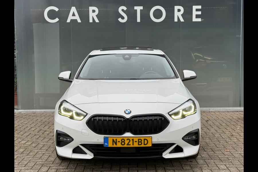 BMW 2 Serie Gran Coupé 220i Sport Line 178PK Pano|Sportstoelen|LED