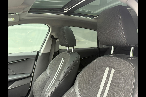 BMW 2 Serie Gran Coupé 220i Sport Line 178PK Pano|Sportstoelen|LED