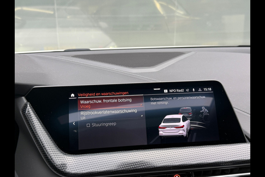 BMW 2 Serie Gran Coupé 220i Sport Line 178PK Pano|Sportstoelen|LED