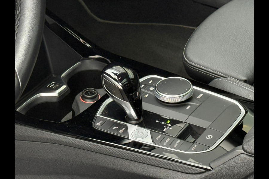 BMW 2 Serie Gran Coupé 220i Sport Line 178PK Pano|Sportstoelen|LED