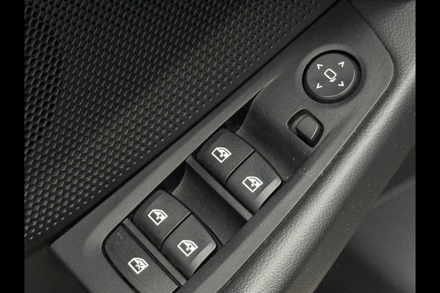 BMW 2 Serie Gran Coupé 220i Sport Line 178PK Pano|Sportstoelen|LED