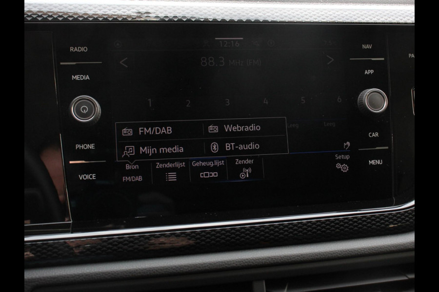 Volkswagen Polo 1.0 TSI Life DSG | Navigatie | Apple Carplay/Android auto | Airco | Stoelverwarming | Dab | Digitaal dashboard | Adapive Cruise Control