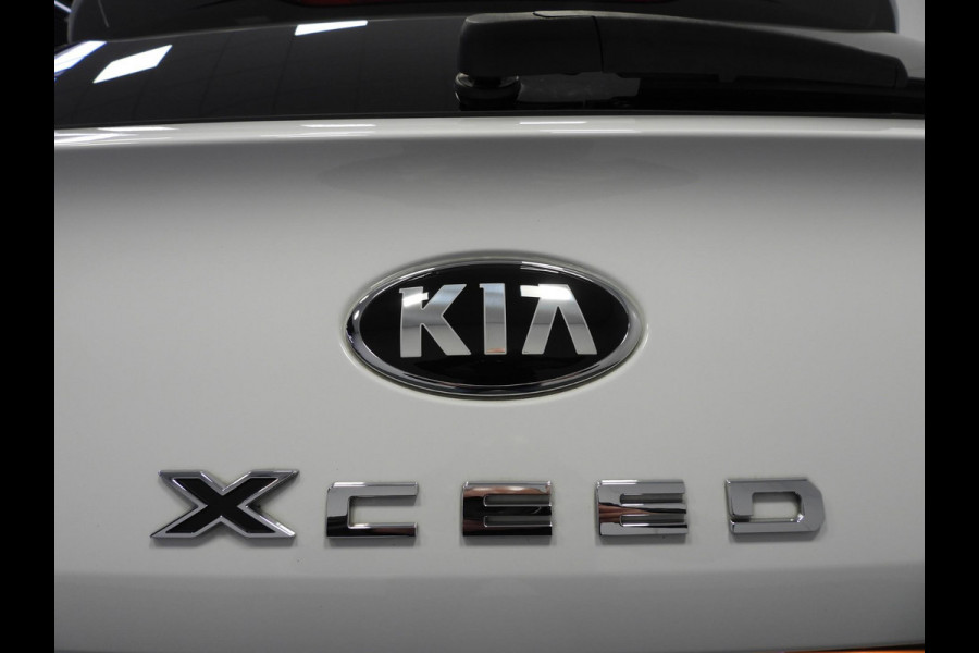 Kia Xceed 1.6 GDi PHEV Plug-In Executive NAVI/LEER/SCHUIFDAK/LED/18"LMV!