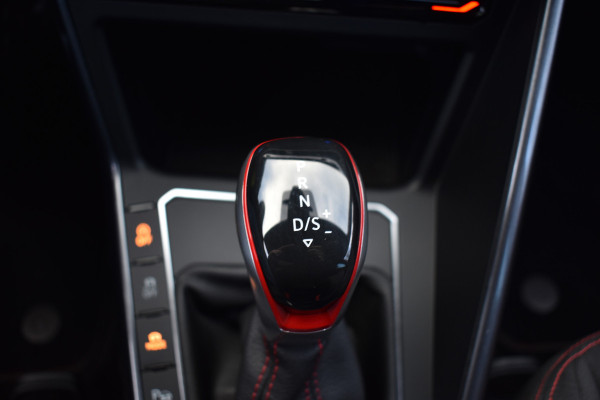 Volkswagen Polo GTI 2.0 TSI 210PK DSG VIRTUAL/LED/CARPLAY