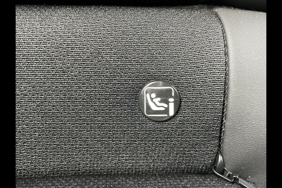 Jeep Avenger 1.2 Altitude | Winterpack | Keyless | Navigatie | CarPlay