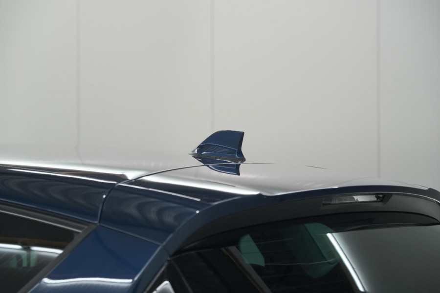 Renault Scénic TCe 140 EDC Bose | Trekhaak | Camera | Stoelverwarming | Adaptieve Cruise Control | Dodehoekdetectie