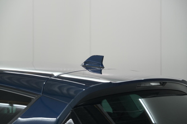 Renault Scénic TCe 140 EDC Bose | Trekhaak | Camera | Stoelverwarming | Adaptieve Cruise Control | Dodehoekdetectie