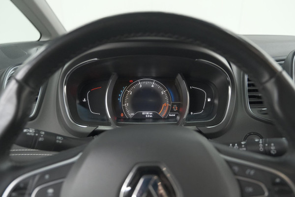 Renault Scénic TCe 140 EDC Bose | Trekhaak | Camera | Stoelverwarming | Adaptieve Cruise Control | Dodehoekdetectie