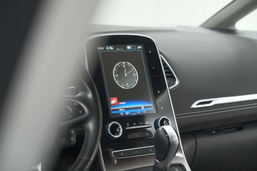 Renault Scénic TCe 140 EDC Bose | Trekhaak | Camera | Stoelverwarming | Adaptieve Cruise Control | Dodehoekdetectie