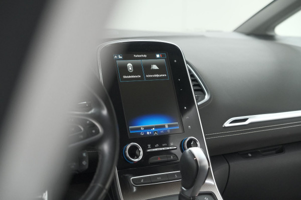 Renault Scénic TCe 140 EDC Bose | Trekhaak | Camera | Stoelverwarming | Adaptieve Cruise Control | Dodehoekdetectie