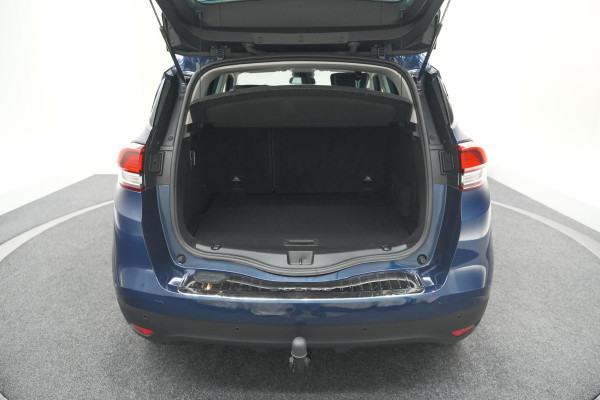Renault Scénic TCe 140 EDC Bose | Trekhaak | Camera | Stoelverwarming | Adaptieve Cruise Control | Dodehoekdetectie
