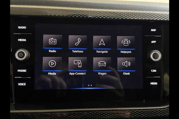 Volkswagen Taigo 1.0 TSI LIFE EDITION TREKHAAK/PDC/CARPLAY