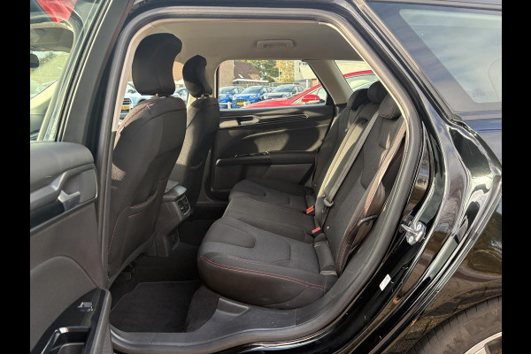 Ford Mondeo Wagon 1.5 EcoBoost ST Line 160pk | Trekhaak | Winterpack | Parkeersensoren | Navigatie | Climate Control