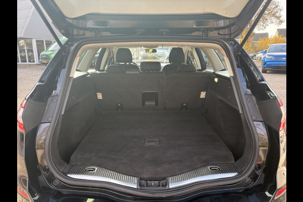 Ford Mondeo Wagon 1.5 EcoBoost ST Line 160pk | Trekhaak | Winterpack | Parkeersensoren | Navigatie | Climate Control