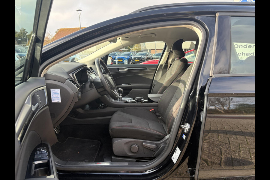 Ford Mondeo Wagon 1.5 EcoBoost ST Line 160pk | Trekhaak | Winterpack | Parkeersensoren | Navigatie | Climate Control