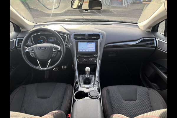 Ford Mondeo Wagon 1.5 EcoBoost ST Line 160pk | Trekhaak | Winterpack | Parkeersensoren | Navigatie | Climate Control
