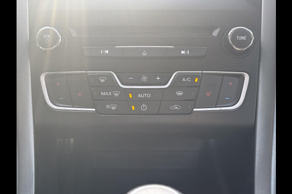 Ford Mondeo Wagon 1.5 EcoBoost ST Line 160pk | Trekhaak | Winterpack | Parkeersensoren | Navigatie | Climate Control