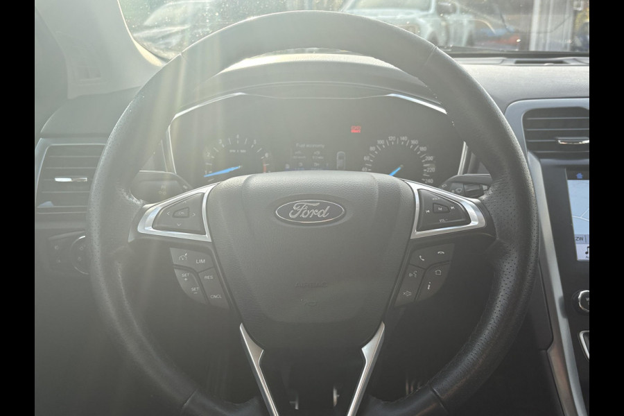 Ford Mondeo Wagon 1.5 EcoBoost ST Line 160pk | Trekhaak | Winterpack | Parkeersensoren | Navigatie | Climate Control