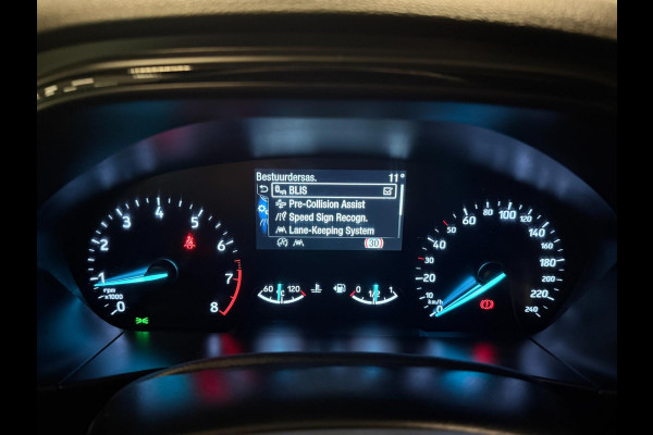 Ford FOCUS Wagon 1.0 EcoBoost Hybrid ST Line X Business NAVI/CAM/DAB/CARPLAY/ECC/PDC/CRUISE///