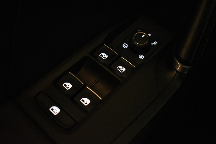 CUPRA Leon 2.0 TSI VZ 300PK DSG PERFORMANCE CAMERA/LEDER/BEATS-AUDIO