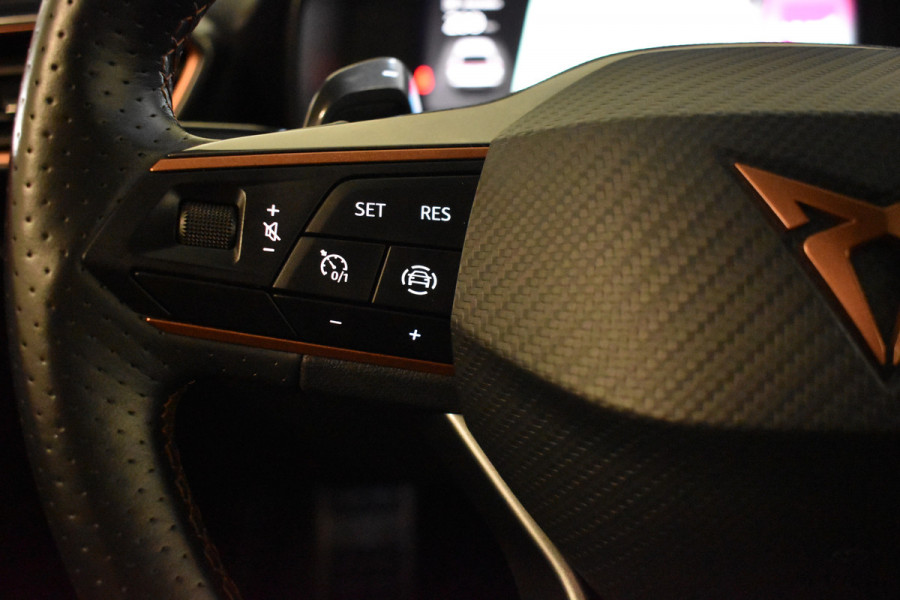 CUPRA Leon 2.0 TSI VZ 300PK DSG PERFORMANCE CAMERA/LEDER/BEATS-AUDIO