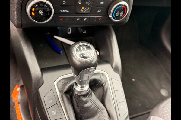 Ford FOCUS Wagon 1.0 EcoBoost Titanium Business 125pk Trekhaak | Achteruitrijcamera | Navigatie | Stoelverwarming | Carplay, Android auto | Voorruit verwarming