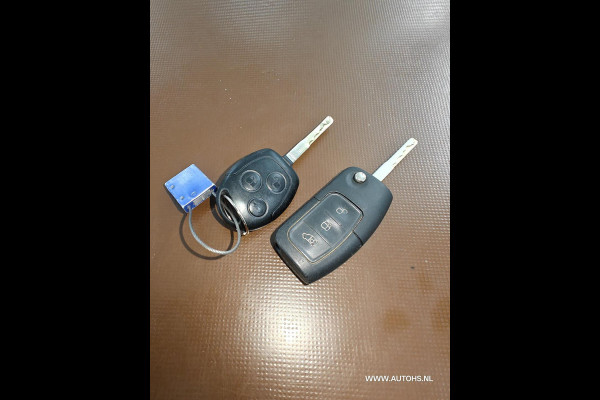 Ford Transit Courier 1.5 TDCI Limited 1e Eig , euro 6 , camera , cruise, nette bus