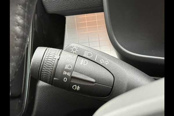 Volvo XC40 1.5 T5 Recharge R-Design Expression | Apple Carplay | Navi | Lane assist