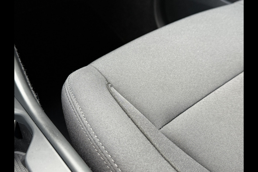 Volvo XC40 1.5 T5 Recharge R-Design Expression | Apple Carplay | Navi | Lane assist