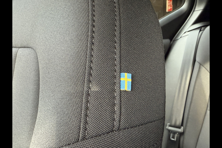 Volvo XC40 1.5 T5 Recharge R-Design Expression | Apple Carplay | Navi | Lane assist