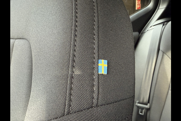 Volvo XC40 1.5 T5 Recharge R-Design Expression | Apple Carplay | Navi | Lane assist