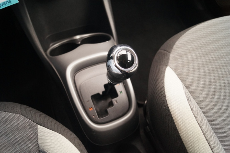 Toyota Aygo 1.0 VVT-i X-Play Automaat -AIRCO-LED-CAM-CARPLAY-