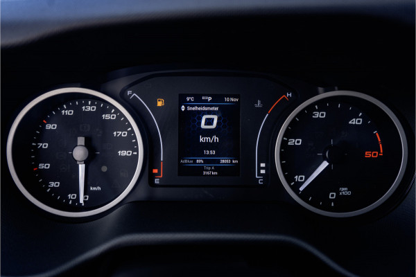 Iveco Daily 35S16V L2H2 | Automaat | Air-Pro Editie | Luchtvering | LED | Camera | Navi | PDC | 3.5T Trekgewicht | Oprijplaat | Cruise | Eur