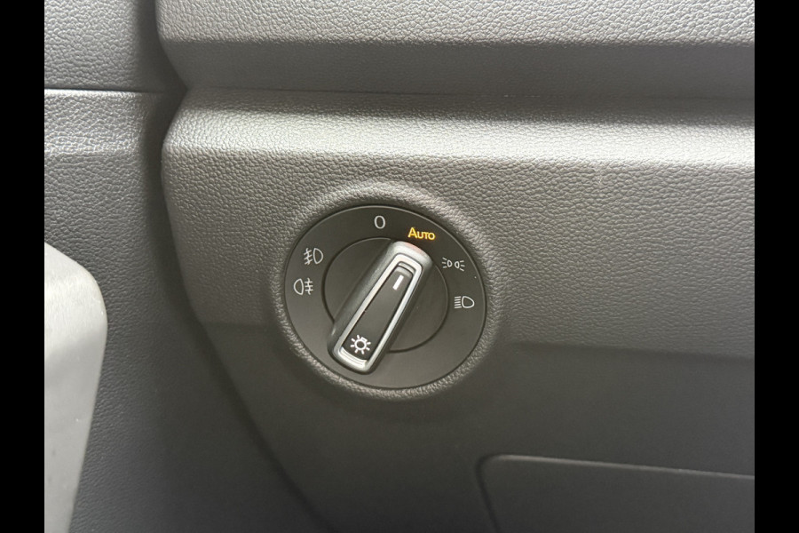 Volkswagen T-Roc 2.0 TSI 4Motion Sport Business R | Pano | R-Line | Stoelverwarming Apple Carplay | Elektrische kofferklep