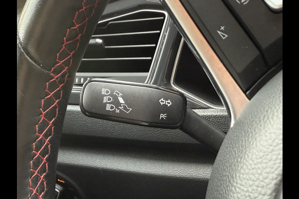 Volkswagen T-Roc 2.0 TSI 4Motion Sport Business R | Pano | R-Line | Stoelverwarming Apple Carplay | Elektrische kofferklep