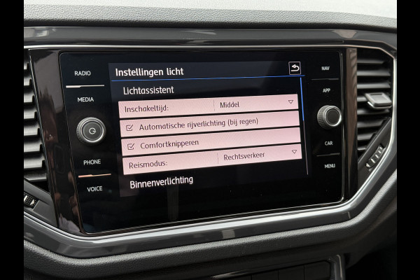 Volkswagen T-Roc 2.0 TSI 4Motion Sport Business R | Pano | R-Line | Stoelverwarming Apple Carplay | Elektrische kofferklep