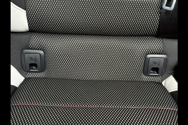 Volkswagen T-Roc 2.0 TSI 4Motion Sport Business R | Pano | R-Line | Stoelverwarming Apple Carplay | Elektrische kofferklep