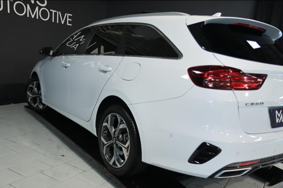 Kia Ceed Sportswagon 1.6 GDI PHEV ExecutiveLine / PANODAK / KEYLESS / DODEHOEK / CAMERA