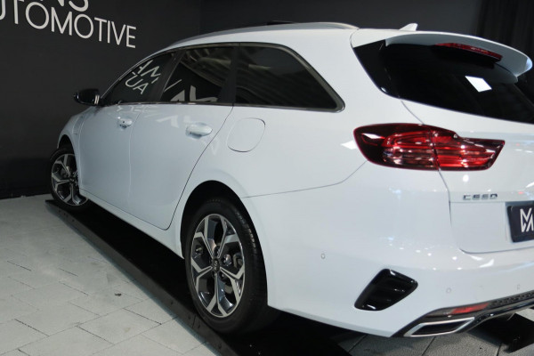 Kia Ceed Sportswagon 1.6 GDI PHEV ExecutiveLine / PANODAK / KEYLESS / DODEHOEK / CAMERA