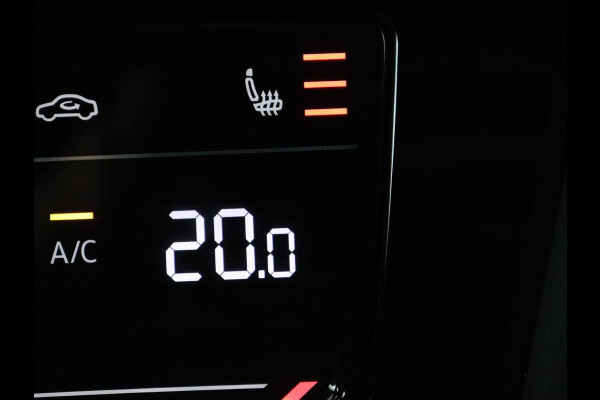 Volkswagen Passat 1.4 TSI PHEV GTE | Head-Up | Stoelverwarming | Trekhaak | Massage | Keyless | Standkachel | Camera | Matrix LED | Carplay | Adaptive cruise | Side Assist | Navigatie | Virtual Cockpit | Plug In