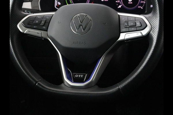 Volkswagen Passat 1.4 TSI PHEV GTE | Head-Up | Stoelverwarming | Trekhaak | Massage | Keyless | Standkachel | Camera | Matrix LED | Carplay | Adaptive cruise | Side Assist | Navigatie | Virtual Cockpit | Plug In