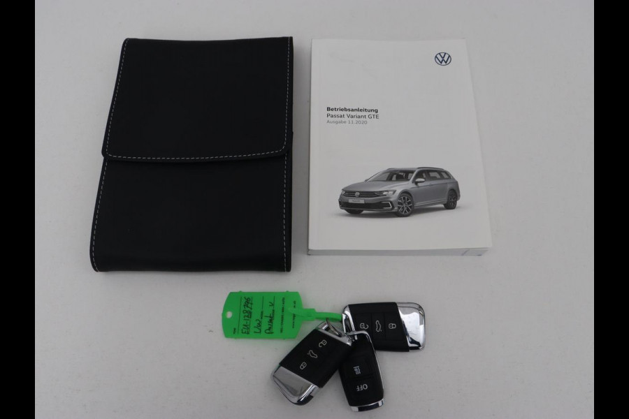 Volkswagen Passat 1.4 TSI PHEV GTE | Head-Up | Stoelverwarming | Trekhaak | Massage | Keyless | Standkachel | Camera | Matrix LED | Carplay | Adaptive cruise | Side Assist | Navigatie | Virtual Cockpit | Plug In