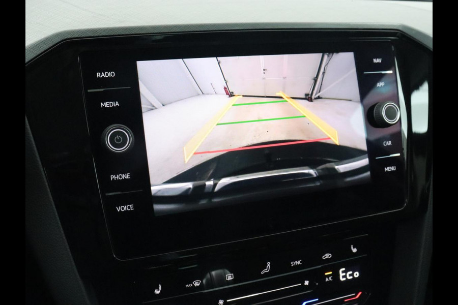 Volkswagen Passat 1.4 TSI PHEV GTE | Head-Up | Stoelverwarming | Trekhaak | Massage | Keyless | Standkachel | Camera | Matrix LED | Carplay | Adaptive cruise | Side Assist | Navigatie | Virtual Cockpit | Plug In