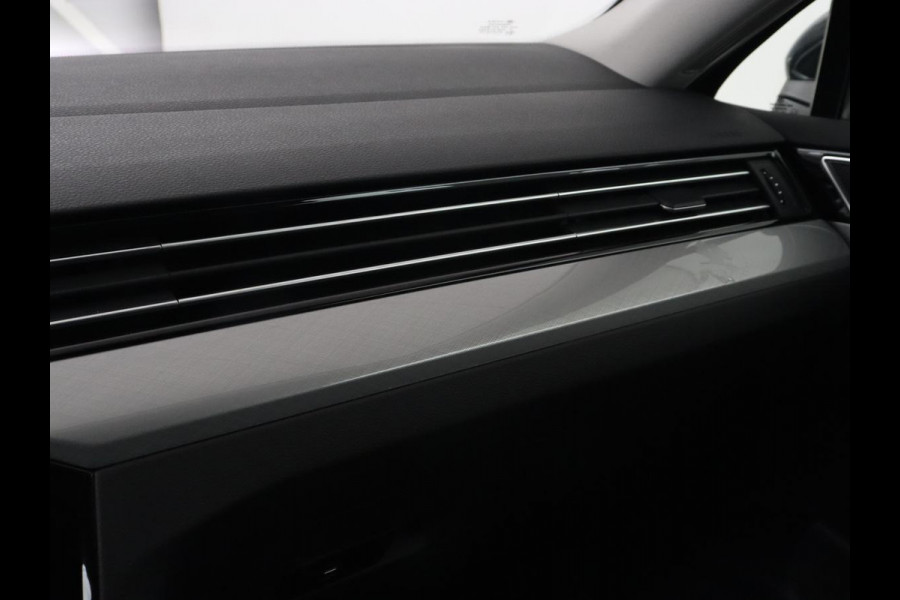 Volkswagen Passat 1.4 TSI PHEV GTE | Head-Up | Stoelverwarming | Trekhaak | Massage | Keyless | Standkachel | Camera | Matrix LED | Carplay | Adaptive cruise | Side Assist | Navigatie | Virtual Cockpit | Plug In