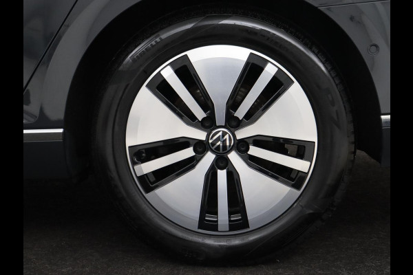 Volkswagen Passat 1.4 TSI PHEV GTE | Head-Up | Stoelverwarming | Trekhaak | Massage | Keyless | Standkachel | Camera | Matrix LED | Carplay | Adaptive cruise | Side Assist | Navigatie | Virtual Cockpit | Plug In