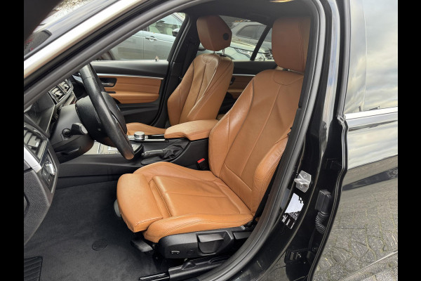 BMW 3-serie 320i Corporate Lease High Executive | Navigatie | Privacy Glass | Lichtmetalen Velgen | Climate Control | Xenon |