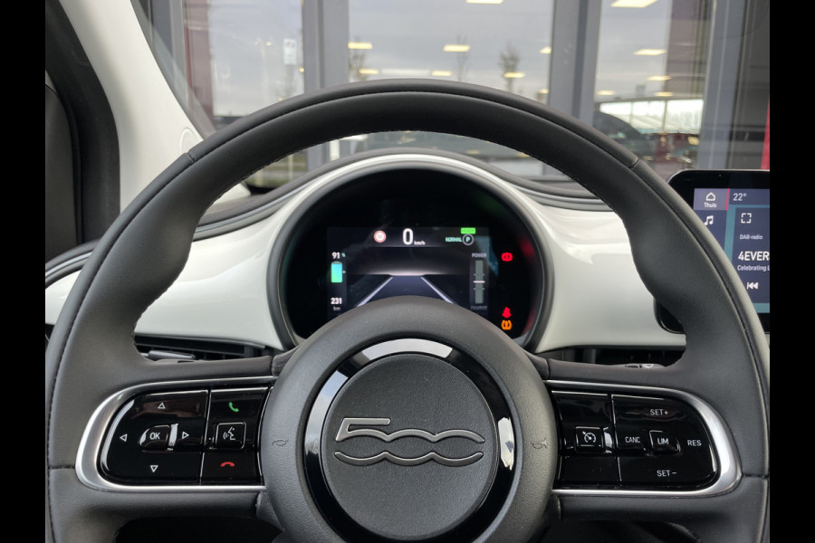 Fiat 500 Urban 42 kWh | 16" velgen | Chroompakket