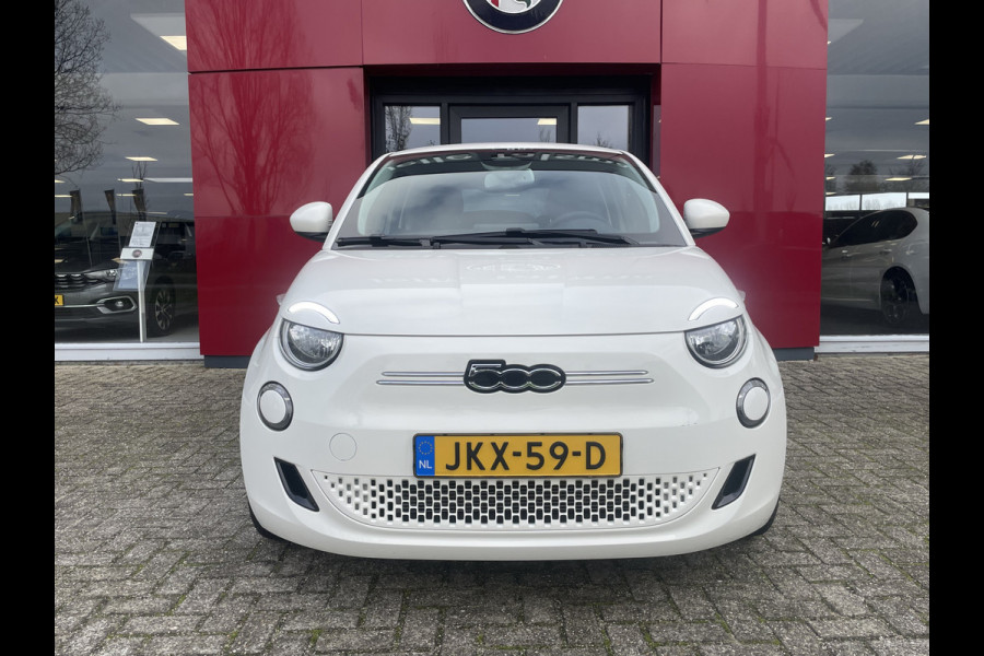 Fiat 500 Urban 42 kWh | 16" velgen | Chroompakket