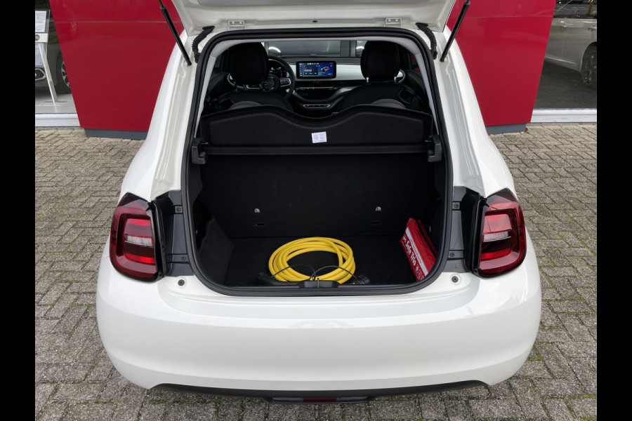 Fiat 500 Urban 42 kWh | 16" velgen | Chroompakket