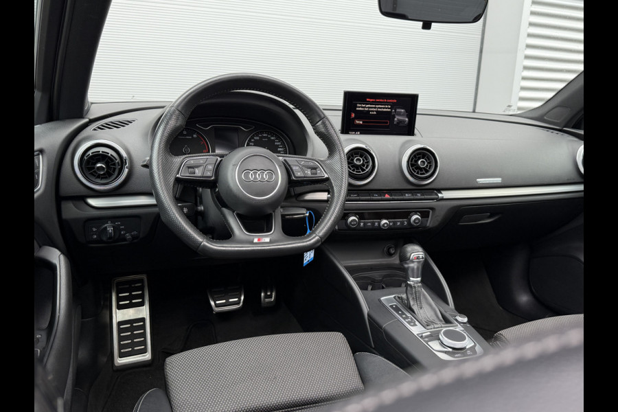 Audi A3 Limousine 35 TFSI CoD Sport S Line Edition | S-Line | Panoramadak | Draadloze telefoonlader .